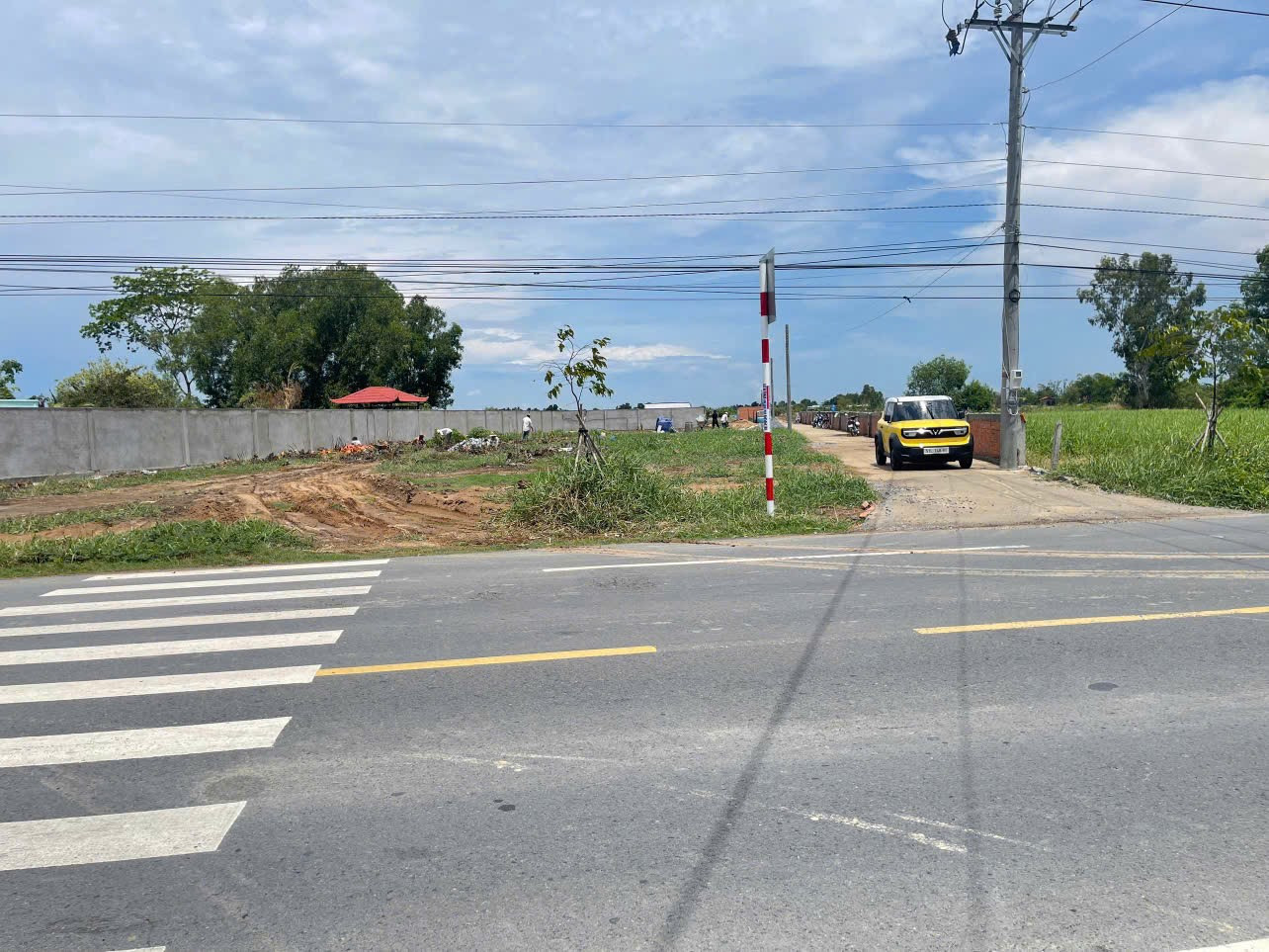 Bán đất MT QL50, 100m2 5x20m.Giá 700triệu. TP Gò Công.SHR sang sổ ngay