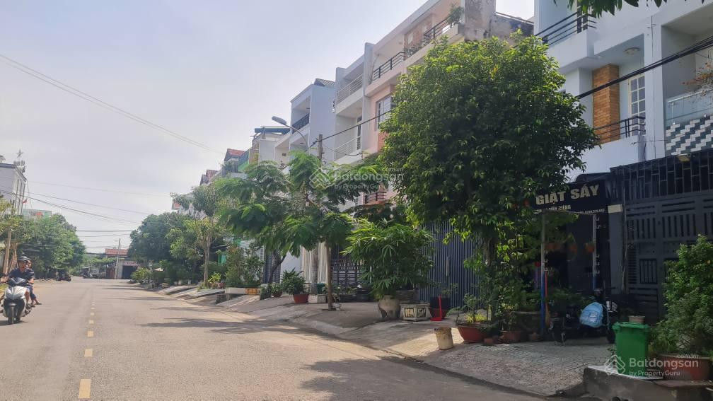 MẶT TIỀN KDC BÌNH HƯNG, GẦN BX QUẬN 8, 3 TẦNG BTCT, 4*24m, GIÁ CHỈ NHỈNH 8 TỶ. DÒNG TIỀN ĐANG CÓ