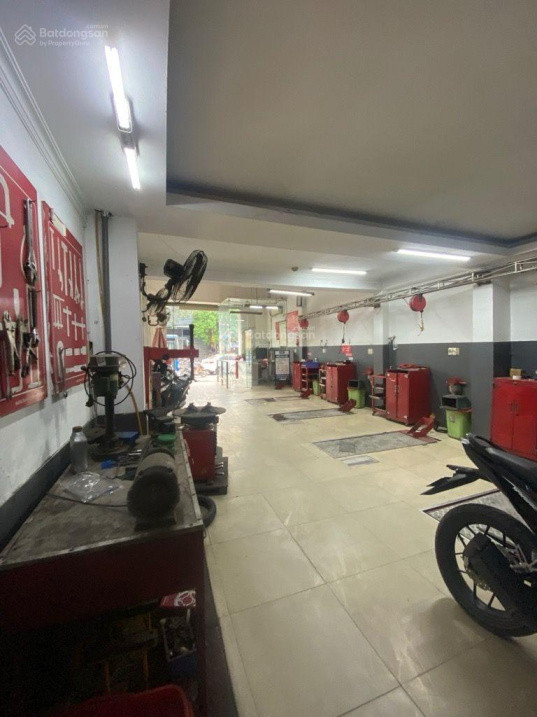 Bán Nhà mặt tiền Văn Tiến Dũng, gần BX quận 8, 166m2, 10,999 Tỷ. Dòngng tiền ổn định