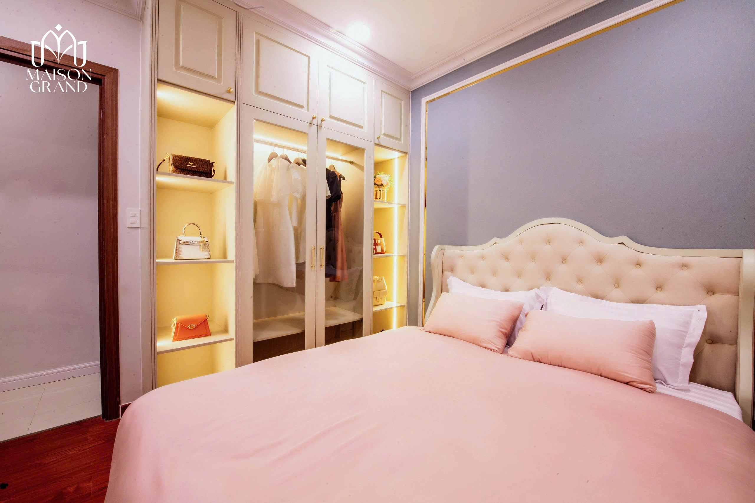 Căn hộ chung cư 2pn 2wc diện tích 73m2 giá 33 triệu/m2 tại The Maison Grand Phú Mỹ.