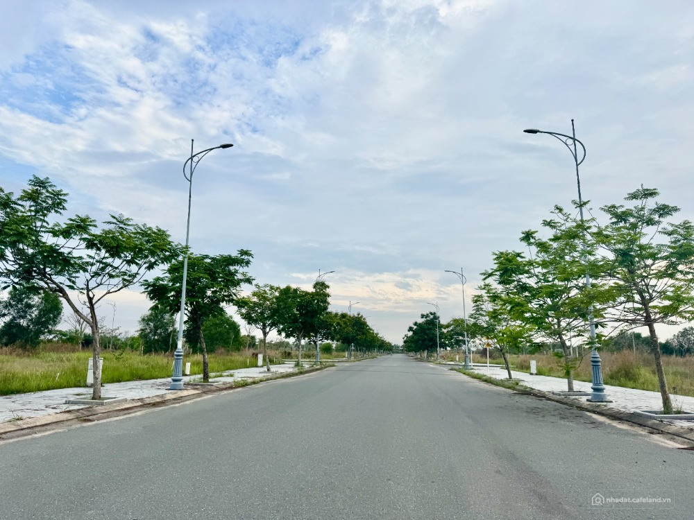 Giảm 30%! Lô mặt tiền đường kết nối sbqt Long Thành-Có Sổ Sẵn-Đường 24m-Chỉ 10tr/m2