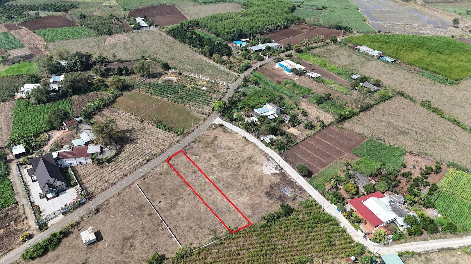 Bán lô đất Mt nhựa có thổ cư 100m2
Đường quốc Lộ 55