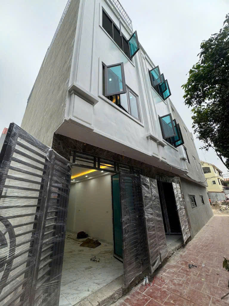 :)) ĐỪNG TRẢ TIỀN THUÊ NHÀ KHI CHỈ CẦN 3.37 TỶ LÀ CÓ NHÀ 40M MẶT NGÕ Ô TÔ GẦN NHÀ!