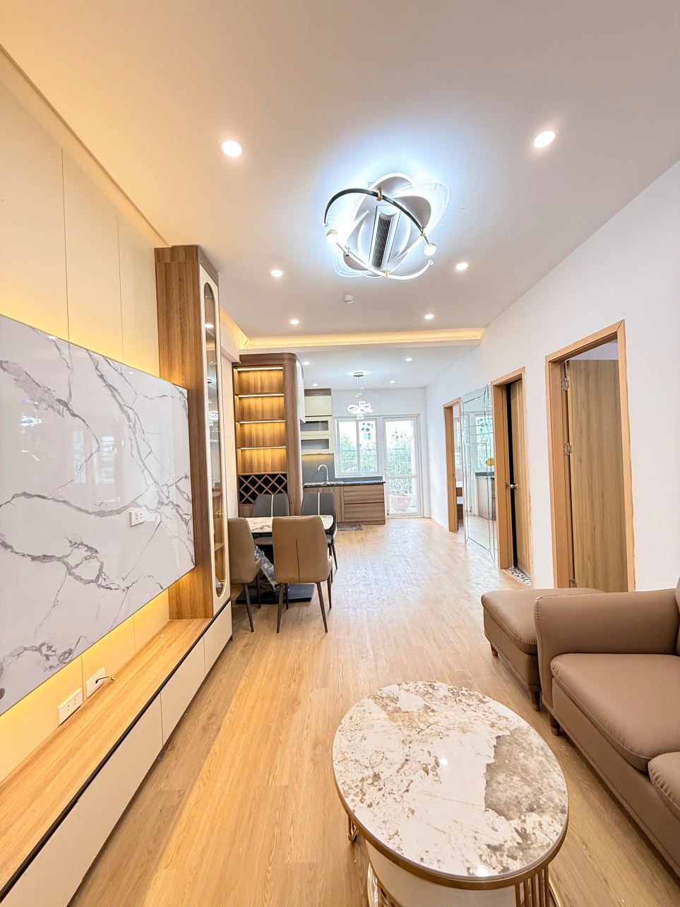 Chính chủ bán gấp căn hộ 2PN full nội thất – View hồ điều hòa – Giá chỉ hơn 2 tỷ tại KĐT Thanh Hà Cienco 5
