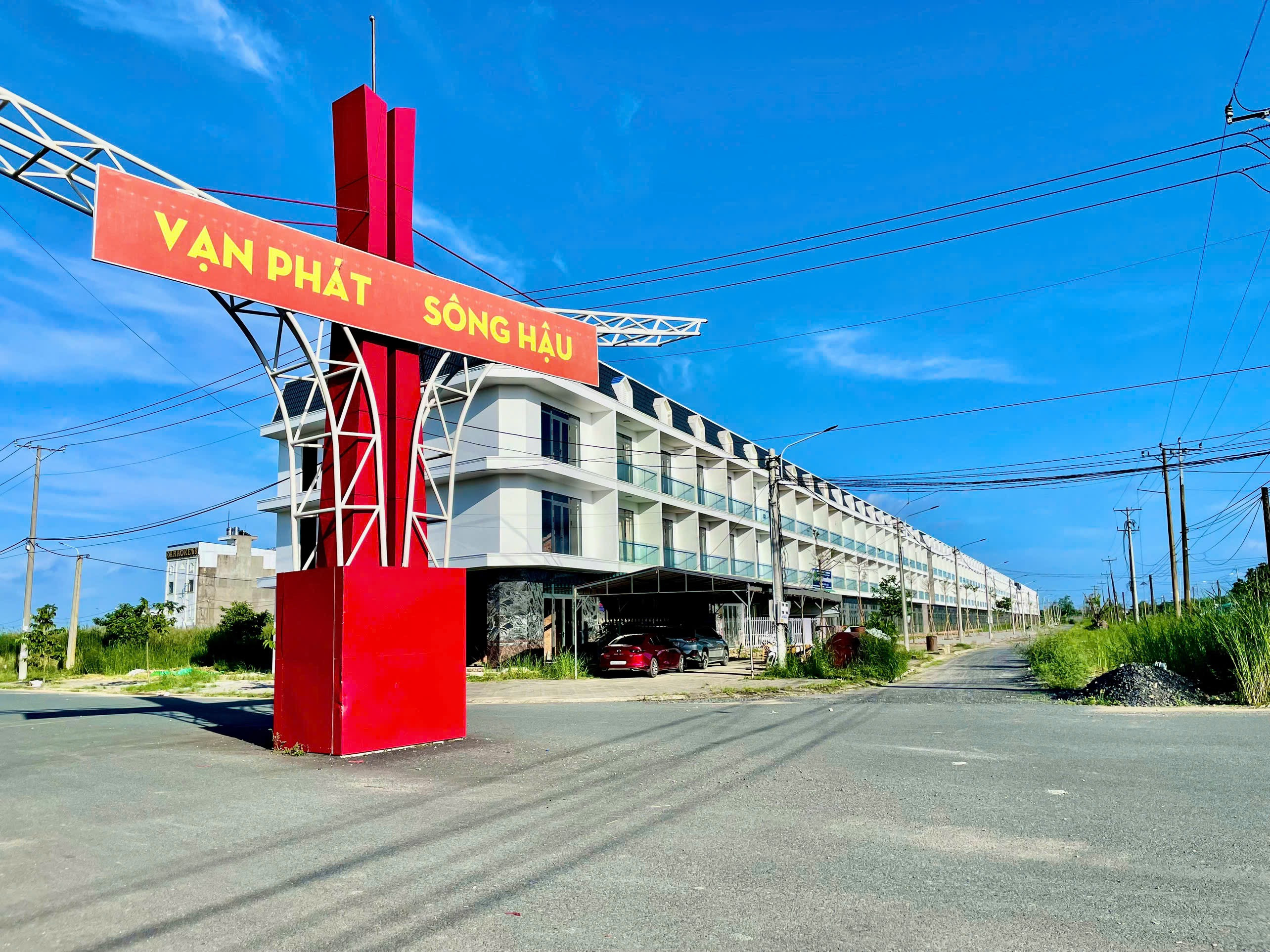 🏠( GIẢM 200 Triệu ) NỀN 100m², TRỤC CHÍNH KDC VẠN PHÁT SÔNG HẬU, CẦN THƠ.