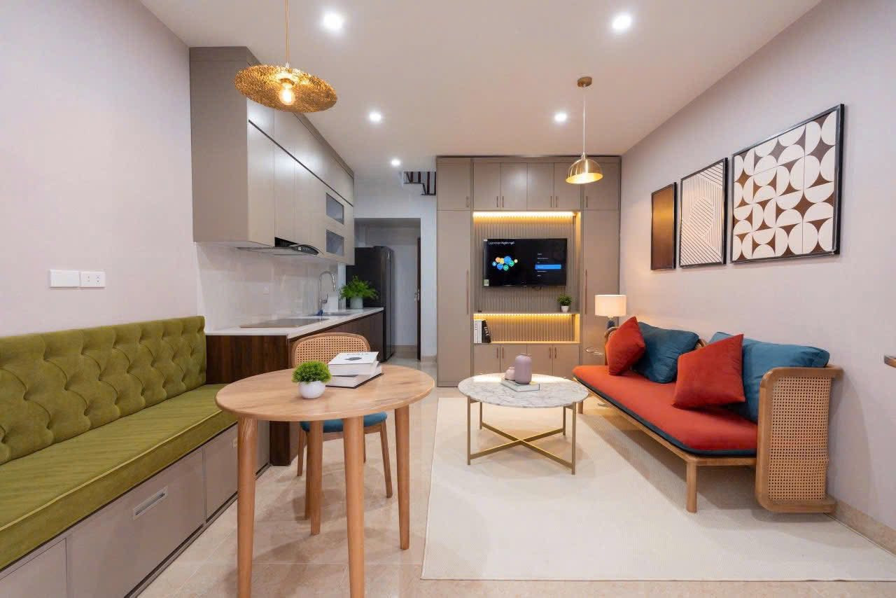 GẤP. SIÊU PHẨM 7 TỶ PHỐ SÀI ĐỒNG, 5 TẦNG, HÀNG XÓM VINHOME RIVERSIDE - Ô TÔ CẠNH NHÀ