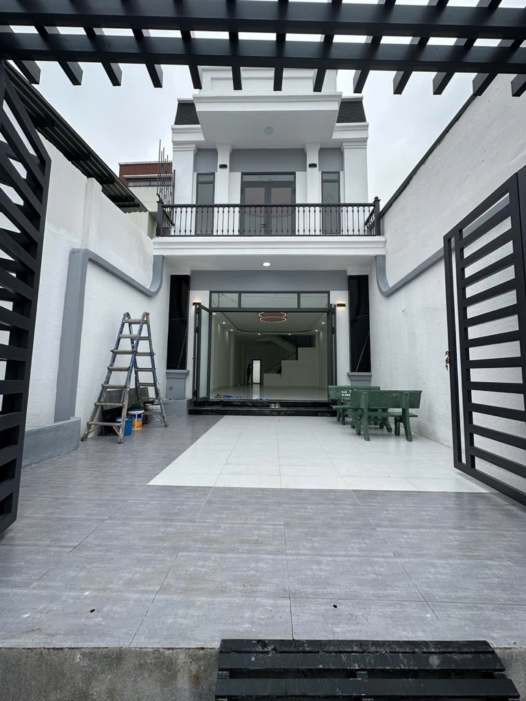 Nhà mới xây 150m² ngay mặt tiền Sinco, dọn vào ở liền – giá chỉ 12.tỷ x