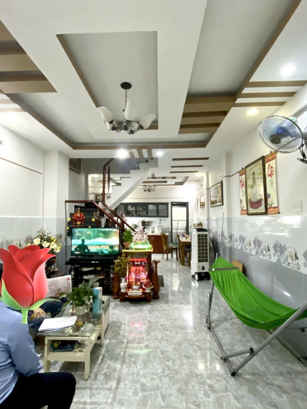 Chỉ 5.8 Tỷ TL! 67M², 2 Tầng/3pn, HẺM ÔTÔ, P16 Gò Vấp!