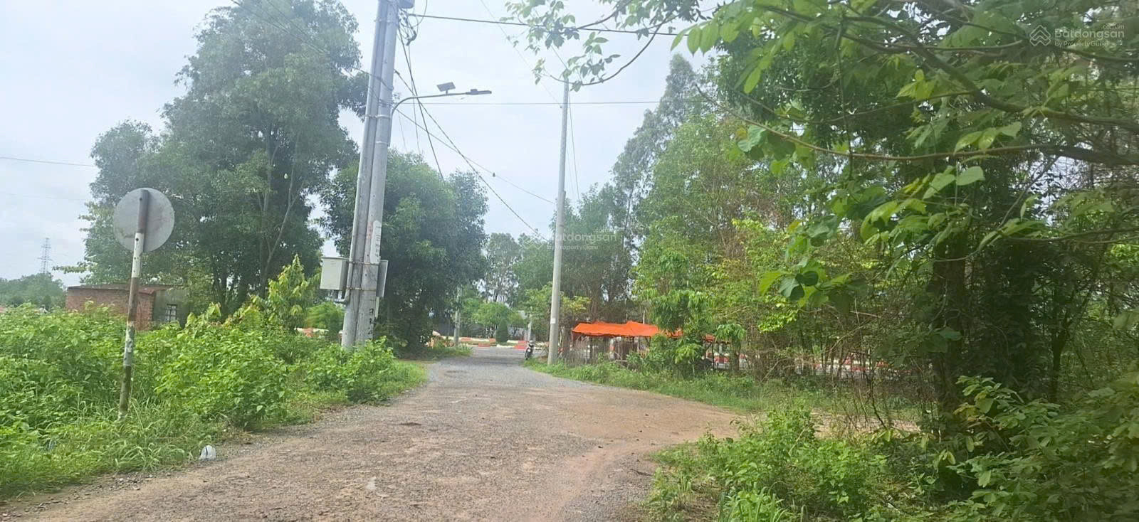 Chủ gửi bán nhanh lô đất DT 5440,8m2 hiện trạng đất CLN, tuyến tránh xã Tân Hải, phủ hồng toàn bộ