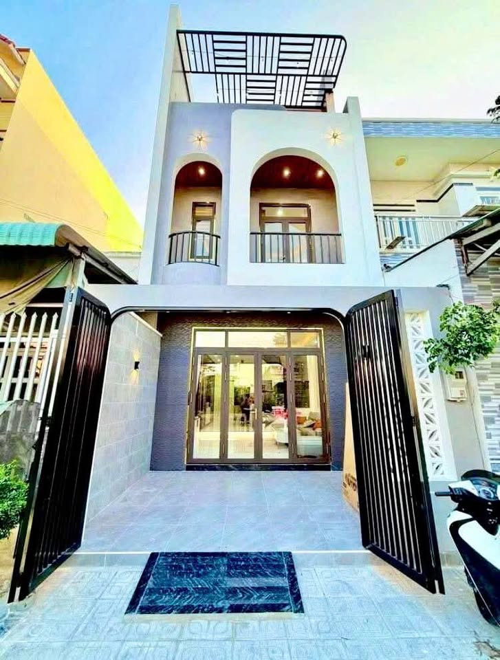 CHÍNH CHỦ CẦN BÁN NHÀ PHỐ 3 TẦNG – 78M² – NGAY ĐƯỜNG SỐ 10 – PHƯỜNG 4 – TP. TÂN AN – SỔ HỒNG RIÊNG – 1 TỶ 9