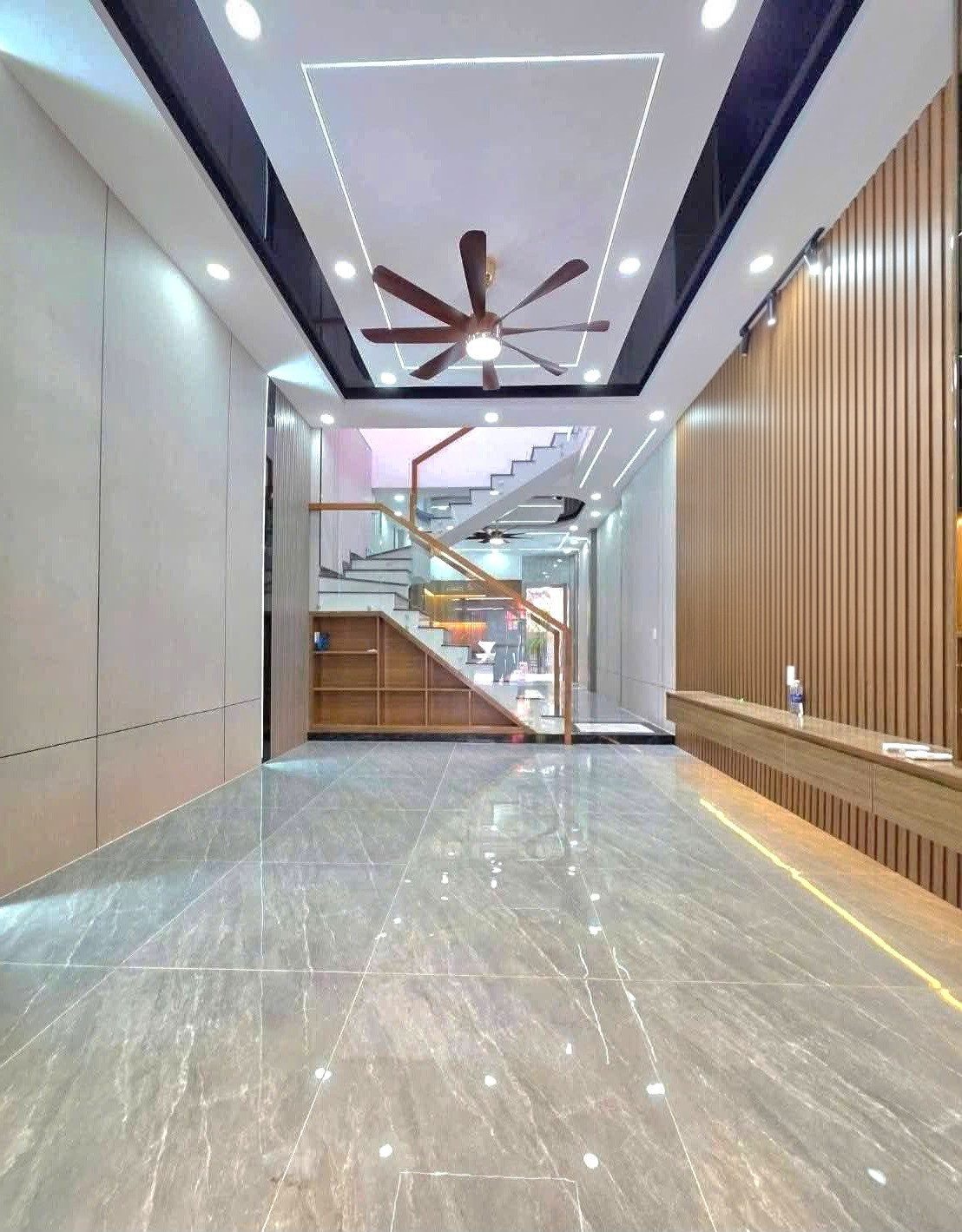 BÁN NHÀ ĐẸP CẠNH TÂ.N KỲ TÂN QUÝ - HẺM XE HƠI - ( 4X19M )