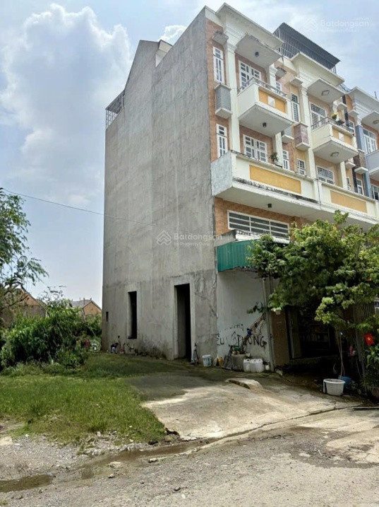 BÁN ĐẤT MẶT TIỀN KDC ĐỒNG BỘ PHÙ HỢP XÂY CHDV GIÁ CHỈ 8.4 TỶ!