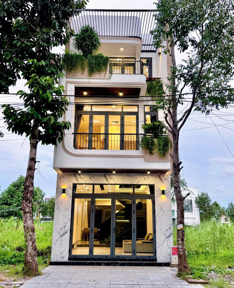 BÁN NHÀ MẶT TIỀN TỈNH LỘ 826 – CẦN ĐƯỚC LONG AN – 100M² – GIÁ 2 TỶ 890 – SỔ HỒNG RIÊNG