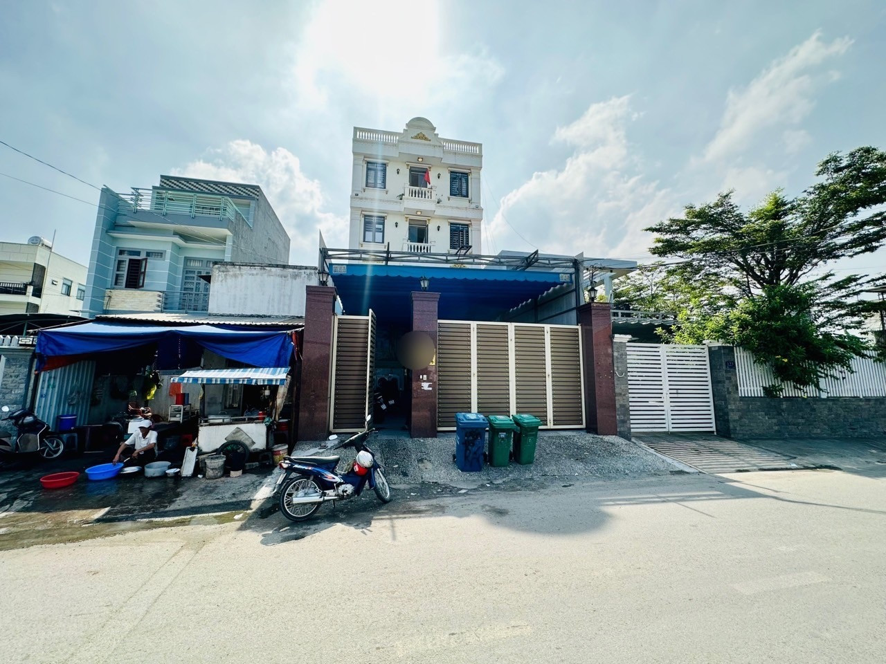 Bán căn hộ dịch vụ, mặt tiền đường số 11, trường thọ - 320m2 - giá 39.9 tỷ