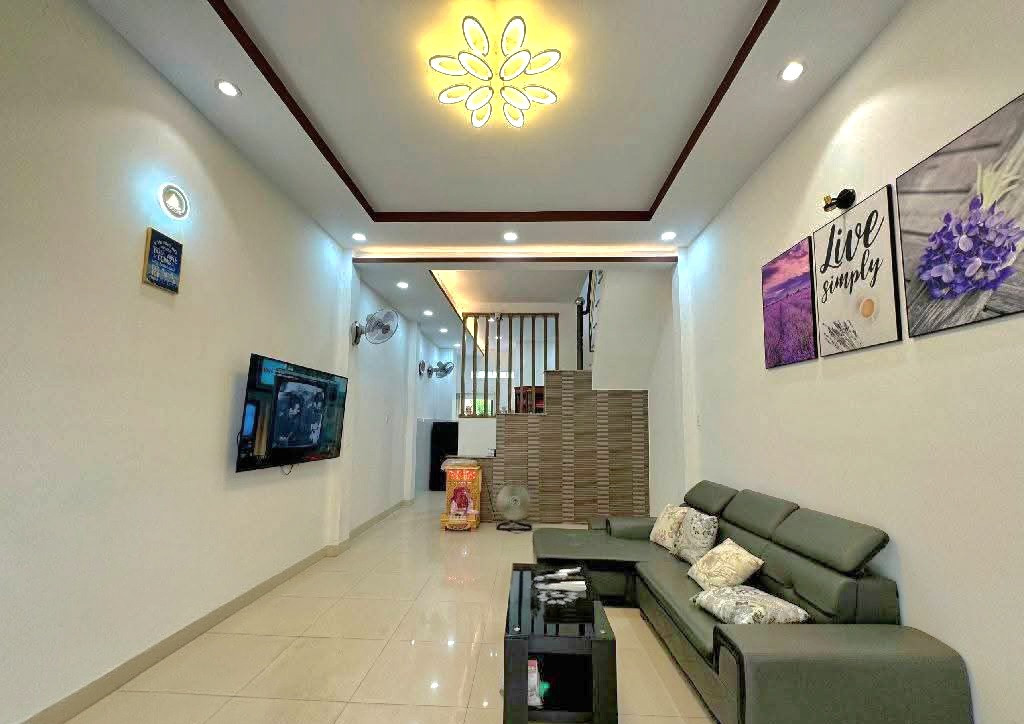 BÁN NHÀ ĐẸP SÁT LÊ VĂN QUỚI - NGÃ TƯ 4 XÃ - HẺM ÔTÔ - ( 4X12M )