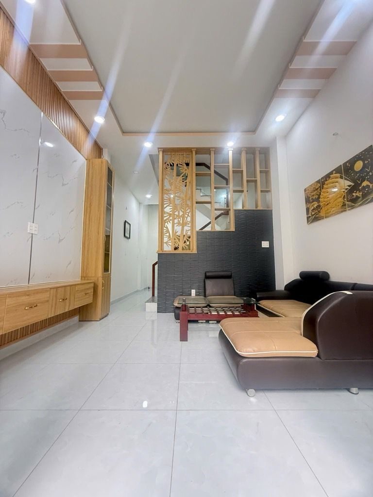 Ô TÔ ĐỖ CỬA Đ.SỐ 12 BHH BÌNH TÂN