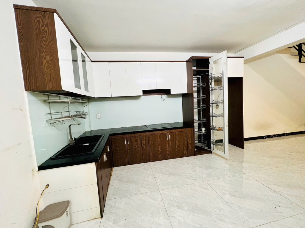 BÁN NHÀ 2 LẦU - HẺM XE MÁY HỒ TÙNG MẬU KDC BÌNH ĐƯỜNG 2 CÁCH PHƯỜNG LINH TÂY THỦ ĐỨC MỘT CON ĐƯỜNG.