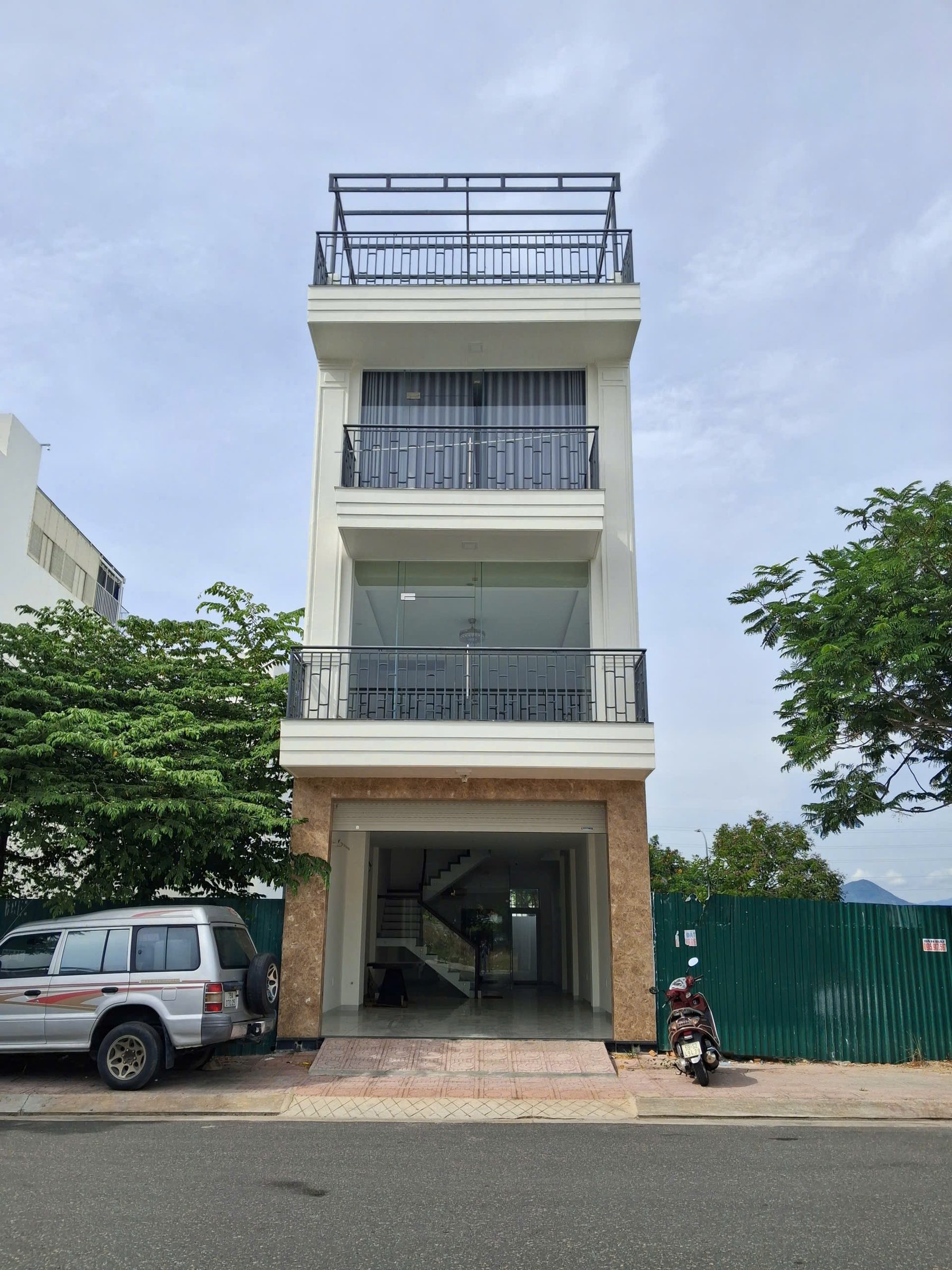 BÁN NHÀ 3 TẦNG 5X20=100M2 KĐT LÊ HỒNG PHONG 2 - ĐƯỜNG SỐ 13 - KDT HÀ QUANG 2 NAM NHA TRANG