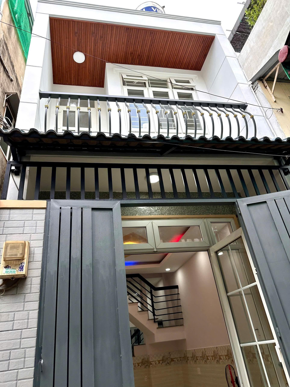 Bán nhà gần chợ Lê Văn Quới giá 3,85 tỷ