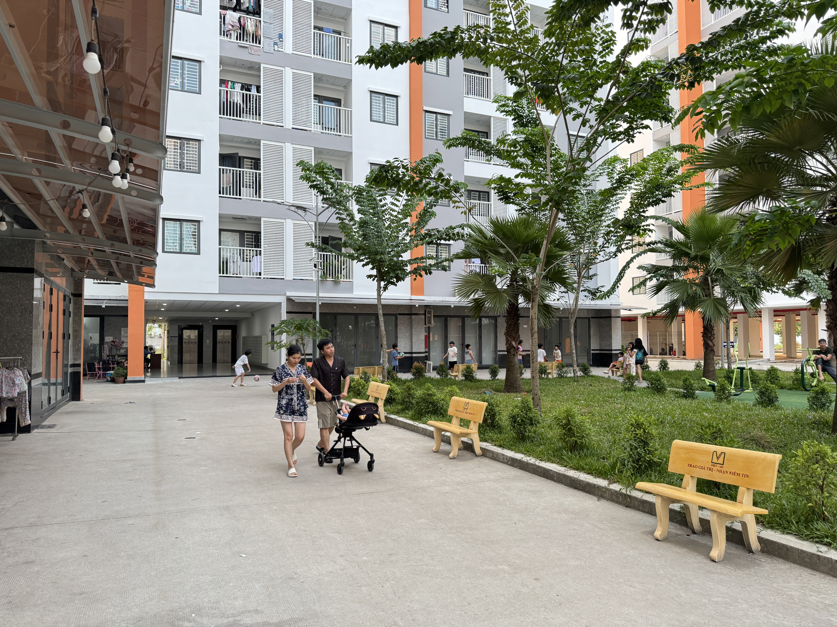 CĂN HỘ CHO THUÊ 56M2 02 PN CHUNG CƯ HỒNG LOAN 5C