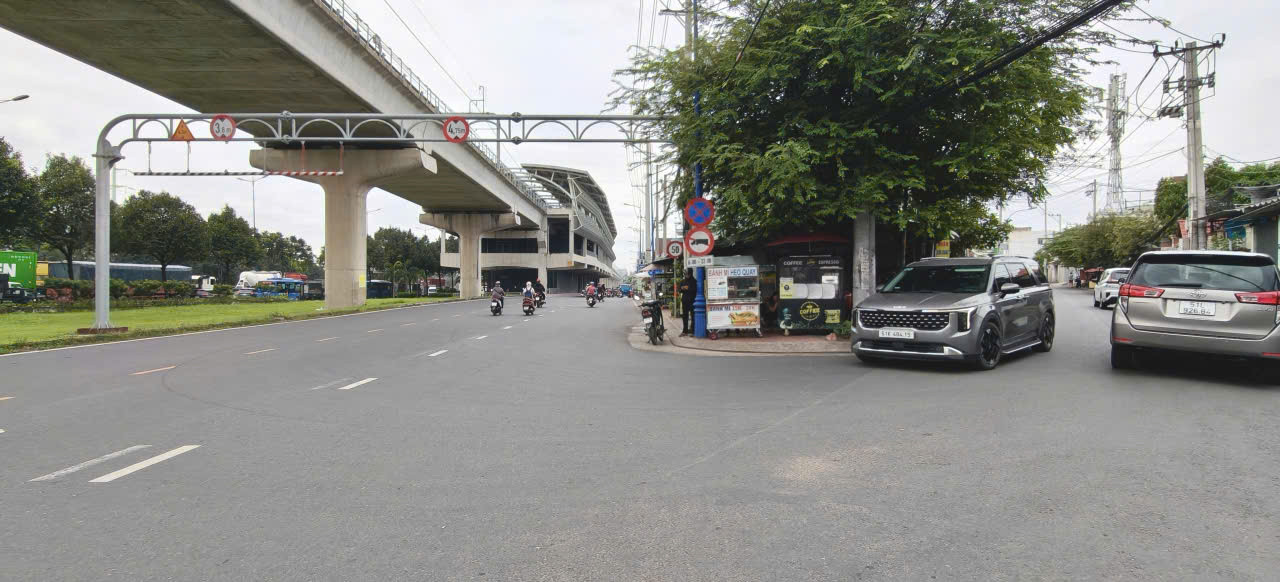 CƠ HỘI VÀNG: ĐẤT HẺM XE HƠI 232M NGAY METRO CÔNG NGHỆ CAO ĐẦU TƯ CHDV HOẶC Ở NGAY THỦ ĐỨC!