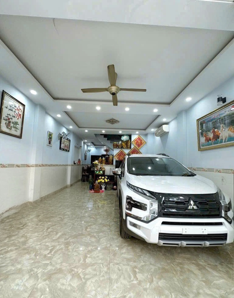BÁN NHÀ ĐẸP SÁT TÂ.N KỲ TÂN QUÝ - KLG - ĐƯỜNG XE TẢI - 5PN - ( 5X15M )
