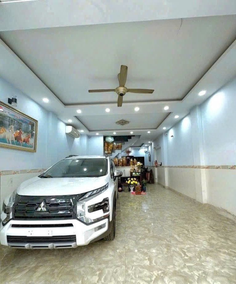 BÁN NHÀ ĐẸP CẠNH TÂ.N KỲ TÂN QUÝ - KLG - ĐƯỜNG XE TẢI - 5PN - ( 5X15M )