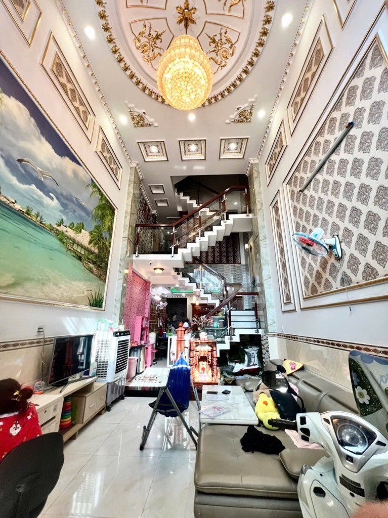 SIÊU PHẨM NHÀ ĐẸP CAO TẦNG - ĐƯỜNG 8M THÔNG THOÁNG - DÂN TRÍ CAO - SÁCH VALI VÀO Ở NGAY