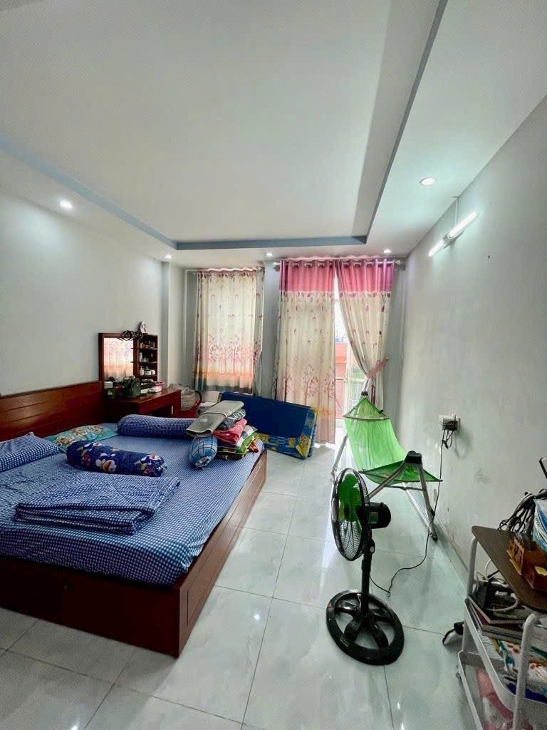 XE HƠI NGỦ 4 TẦNG GẦN GÒ XOÀI -MÃ LÒ LÊ VĂN QUỚI BÌNH TÂN