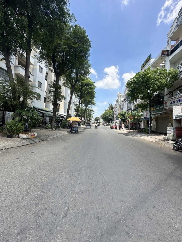 BÁN NHÀ MẶT TIỀN KINH DOANH - KHU TÊN LỬA - AEON BÌNH TÂN - 5 TẦNG - CHỈ 11.7 TỈ