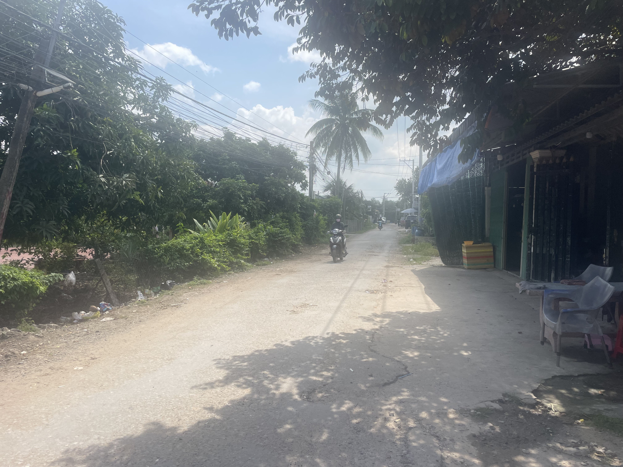 Ngay khu công nghiệp Phước đông .