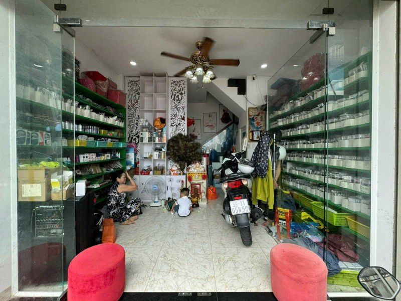 HXH ĐẬU CỬA VÀO NHÀ CẠNH MẶT TIỀN TÂN PHÚ GIÁP TÂN BÌNH, 4 TẦNG BTCT, SỔ A4 HOÀN CÔNG ĐỦ, CHỈ HƠN 3 TỶ.