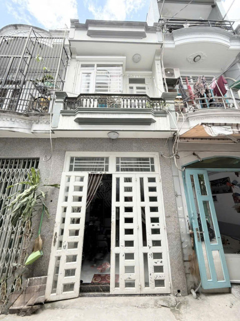 ⭐️ Nhà Vuông 2 tầng Hẻm xe hơi 30m2 – Đường Số 3 QV