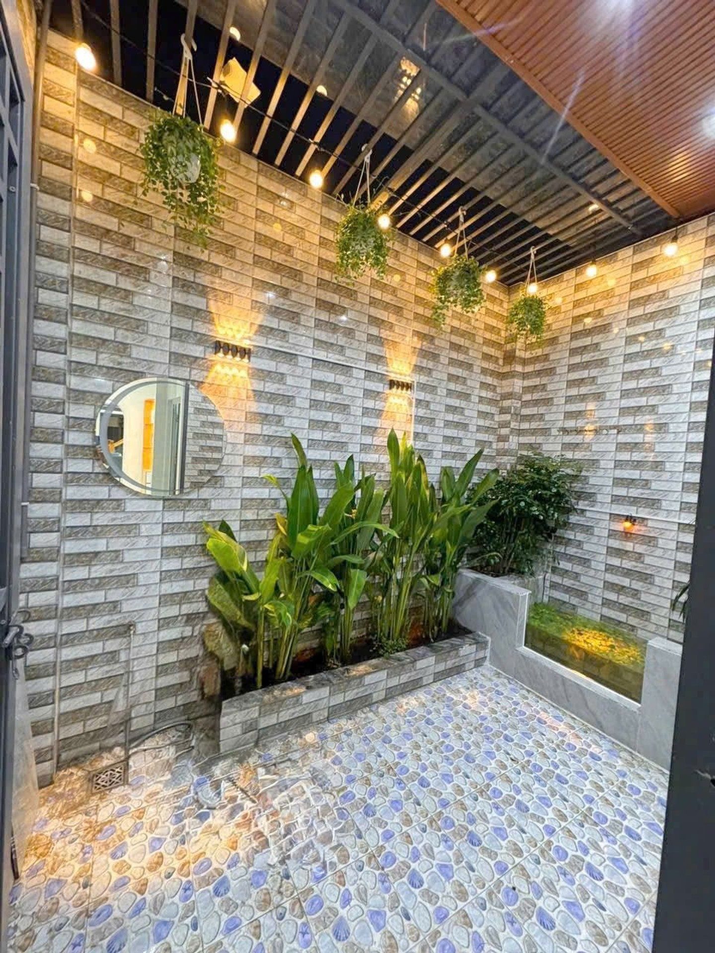Nhà 83m2 Bình Tân,HXH, ôtô ngủ trong nhà,sổ riêng, hoàn công đủ, chỉ 6đồng9.
