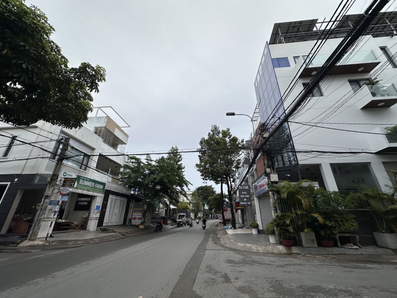 BÁN NHÀ KDC SÔNG ĐÀ, HIỆP BÌNH CHÁNH - 210m2 - 3 TẦNG - GIÁ 17.9 TỶ