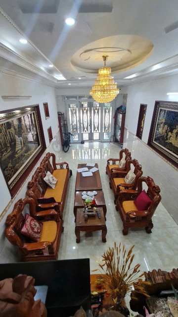 Bán gấp nhà đẹp quận Bình Tân: 12,9 tỷ - ĐƯỜNG SỐ 34 - DT:80M- Đúc 1 trệt - 2 lầu - Sân Thượng - Phòng Thờ - 4 PN - 3 WC - LH:077 888 5818 CHUYÊN BĐS SÀI GÒN