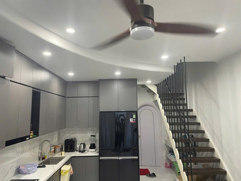 Bán nhà 56m², 2 tầng, 3PN, 3WC, Q.9, 4.69  tỷ, sổ hồng