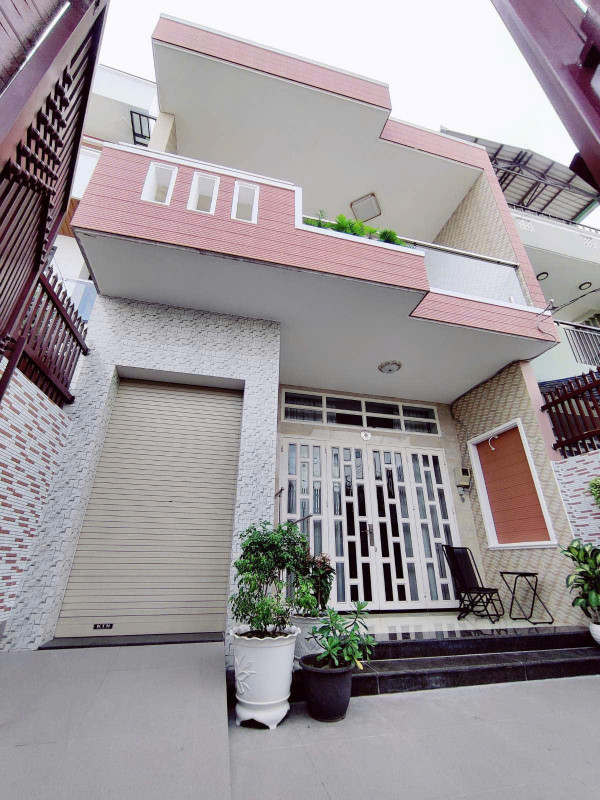 Bán Nhà TT Trường Thọ 165m2 giá chỉ 50tr/m2 ngang lớn nở hậu 8m