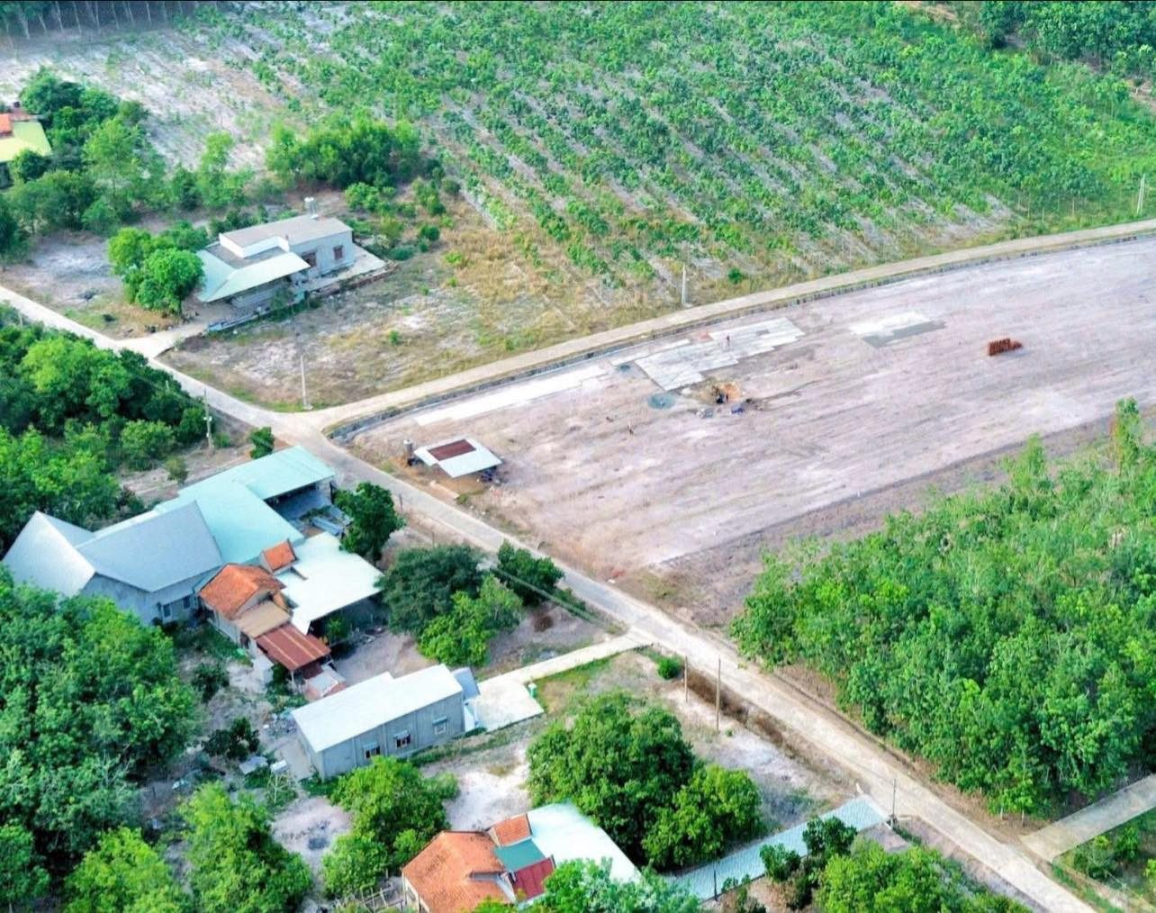Bán đất 8771.5m² có sẵn 100m² thổ cư ngang 5m giá 500 triệu tại Đường số 4 Xã Tân Khai
