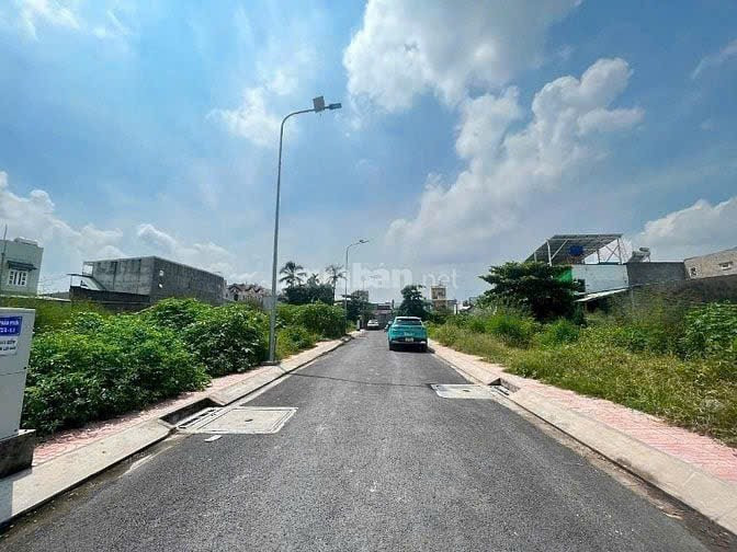 Thanh lí 3 lô đất cực đẹp ngay chợ Hiệp Bình đường 7m , sổ sẵn , giá chỉ 1.35 Tỷ