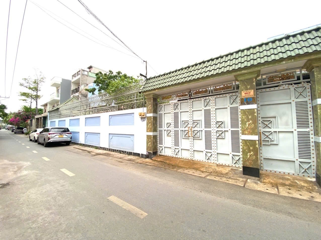 Bán nhà biệt thự sân vườn, mặt tiền đường số 40 - 605m2 - giá 49 tỷ