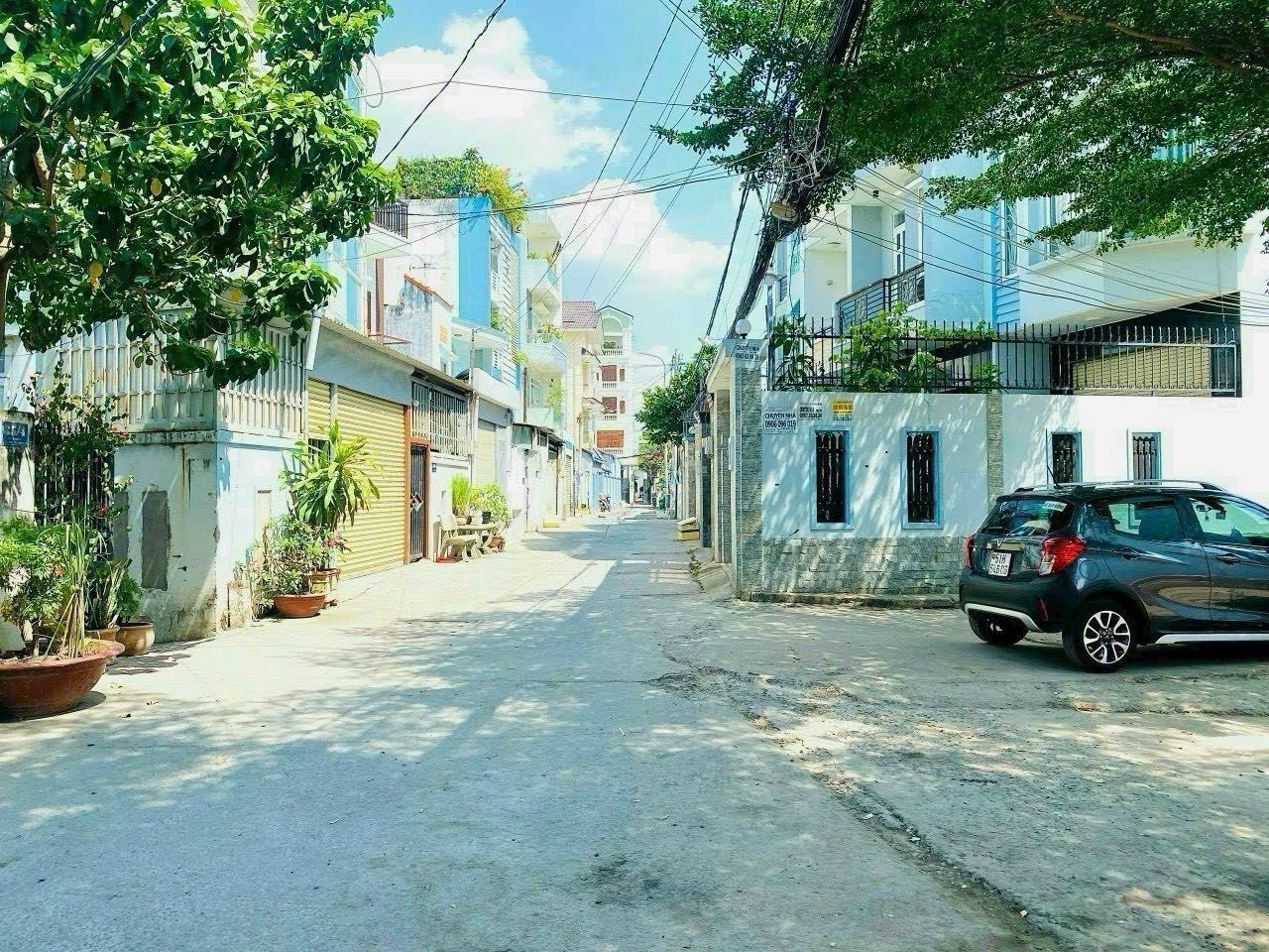 BÁN ĐẤT HẺM Ô TÔ – P.BÌNH TRƯNG ĐÔNG, QUẬN 2 đc xd 6 tầng hẻm ô tô có lề 2m