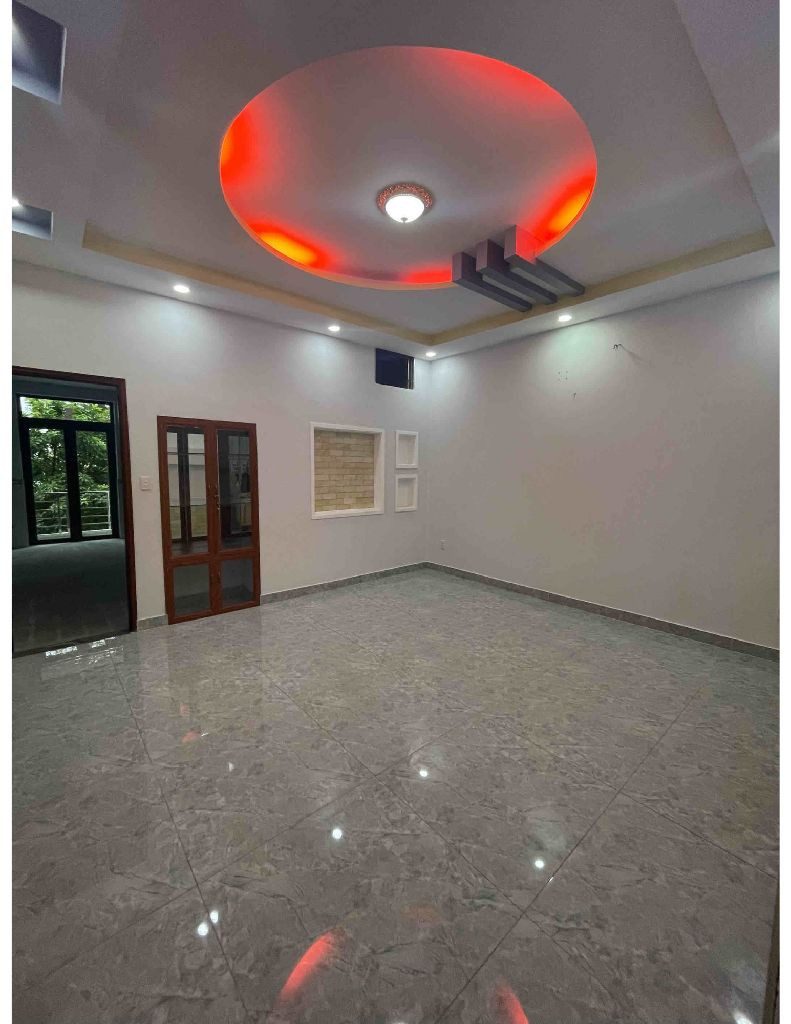 SIÊU PHẨM MẶT TIỀN KHU TÊN LỬA 5 TẦNG NGANG 5M ĐƯỜNG 12M NHIK 12 TỶ
