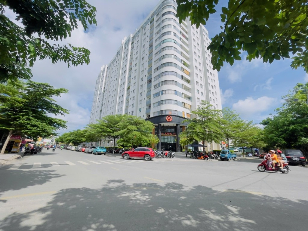 BÁN GẤP SIÊU PHẨM 5 TẦNG-NỞ HẬU, Ô TÔ ĐỔ CỬA, NGAY DREAM HOME GÒ VẤP,SIÊU RẺ KHÔNG TƯỞNG