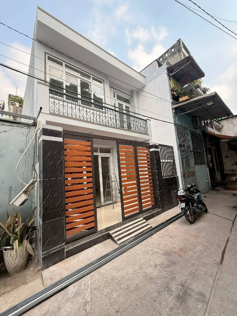 BÁN NHÀ ĐS KHU LÊ VĂN QUỚI GIÁP TÂN PHÚ - 75M2 - SỔ RIÊNG