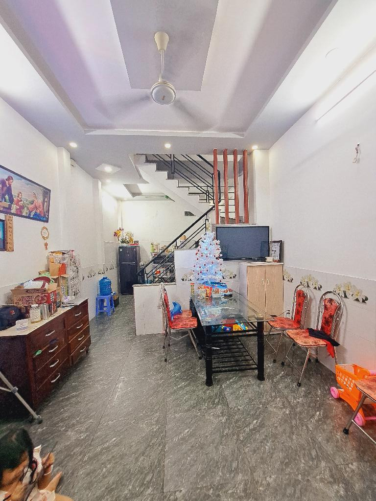 HẺM 5M THÔNG, 40M2, 4 TẦNG 4PN, GẦN LÊ TRỌNG TẤN GIÁ 3.X TỶ