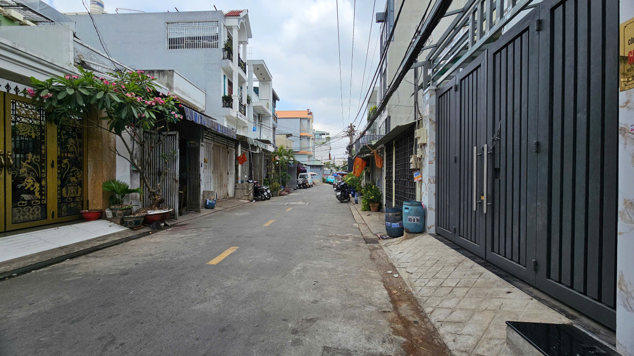 Bán nhà Quận Bình Tân (MT đường số 6, Bình Hưng Hòa); 4x21m; an ninh, tiện xây dựng; sổ hồng; 6,35 tỷ