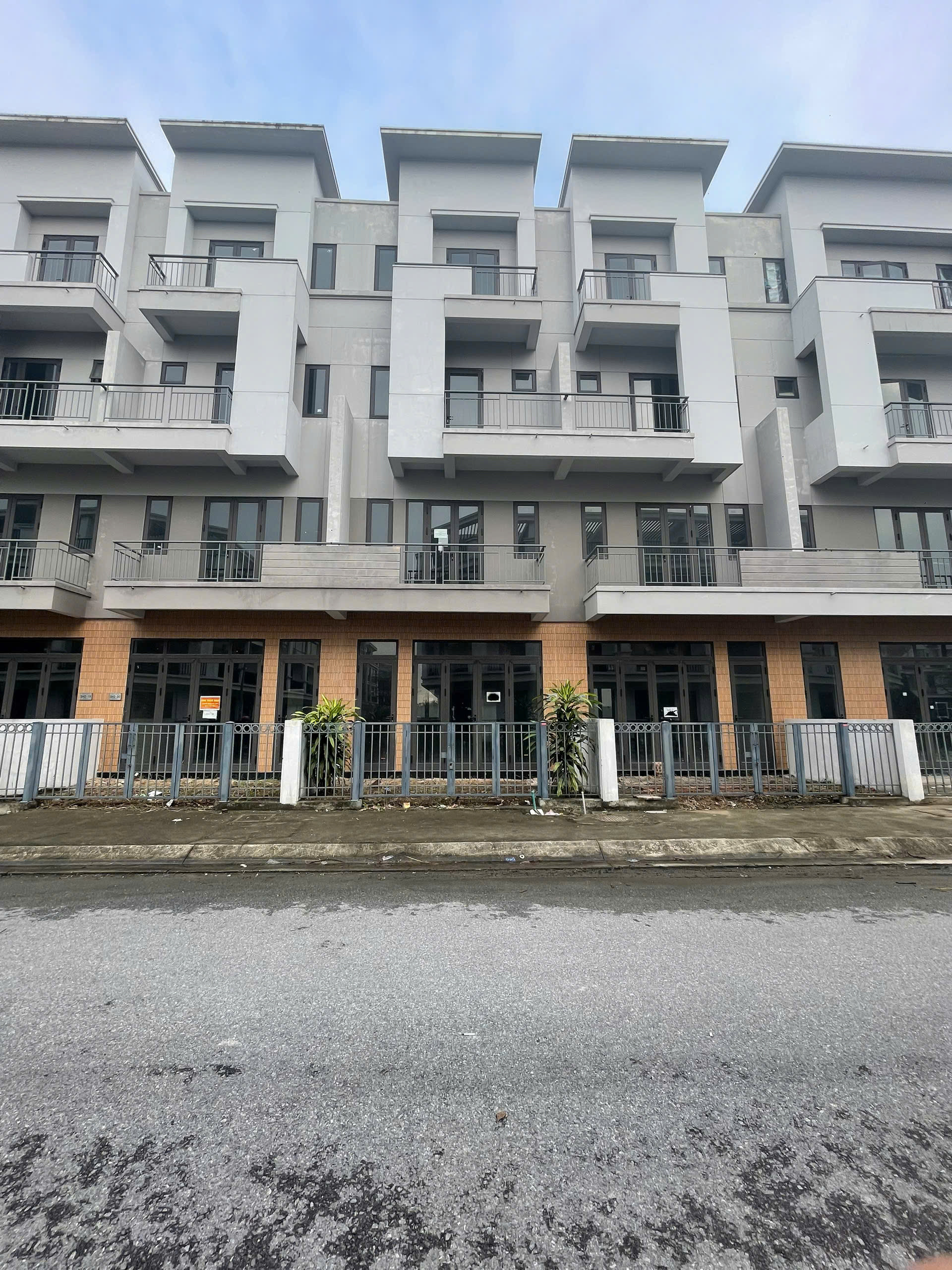 Liền kề T1, T2 Centa Diamond giá đầu tư, bao sang tên chuyển nhượng trọn gói 100%