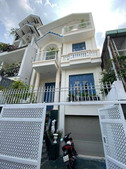 Bán Nhà Mặt tiền đường 60, P. Thảo Điền.
- Dt: 6x15 công nhận 79m2
- 17 TY