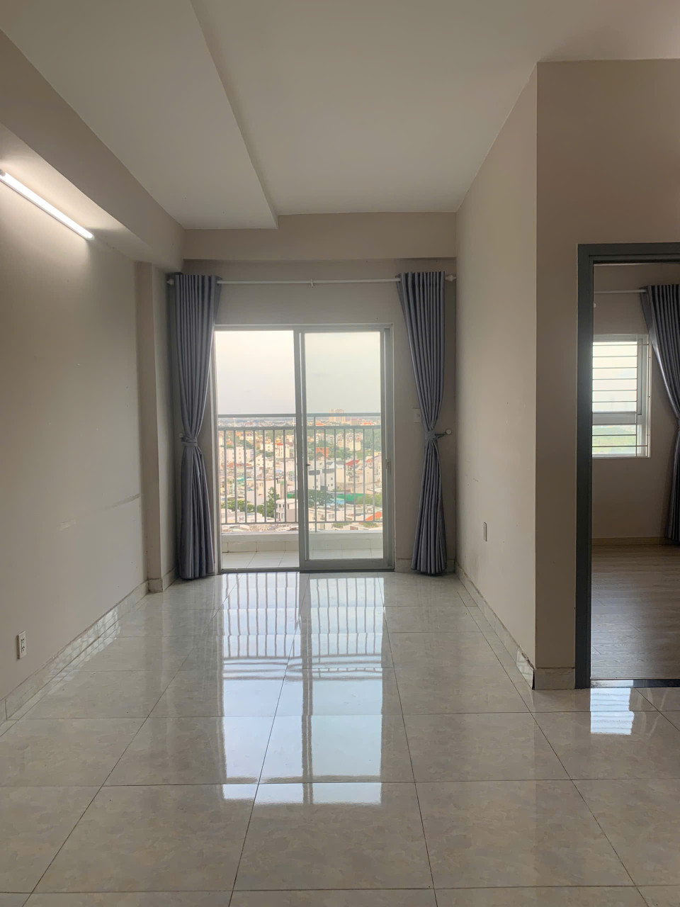 VÀI SUẤT THANH LÝ TỪ CĐT,BAN CÔNG HƯỚNG ĐÔNG GIÁ 2.450 TỶ CĂN 67M2